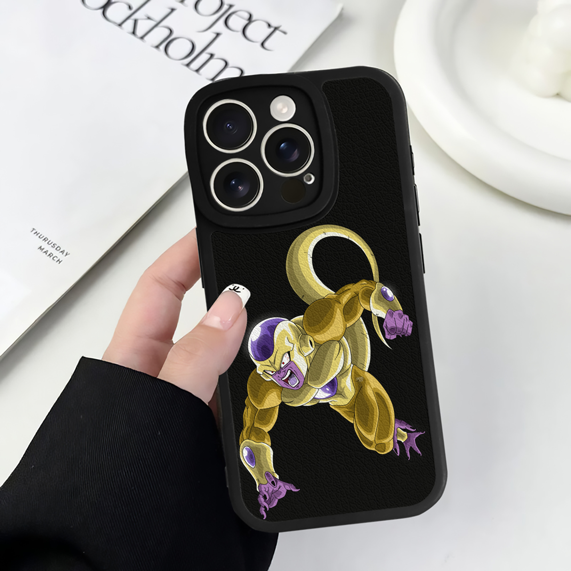 （画像用） ドラゴンボール フリーザ DRAGON BALL Frieza 【iPhone 16シリーズ対応】シリコンスマホケース（レザー調） 材質：シリコン